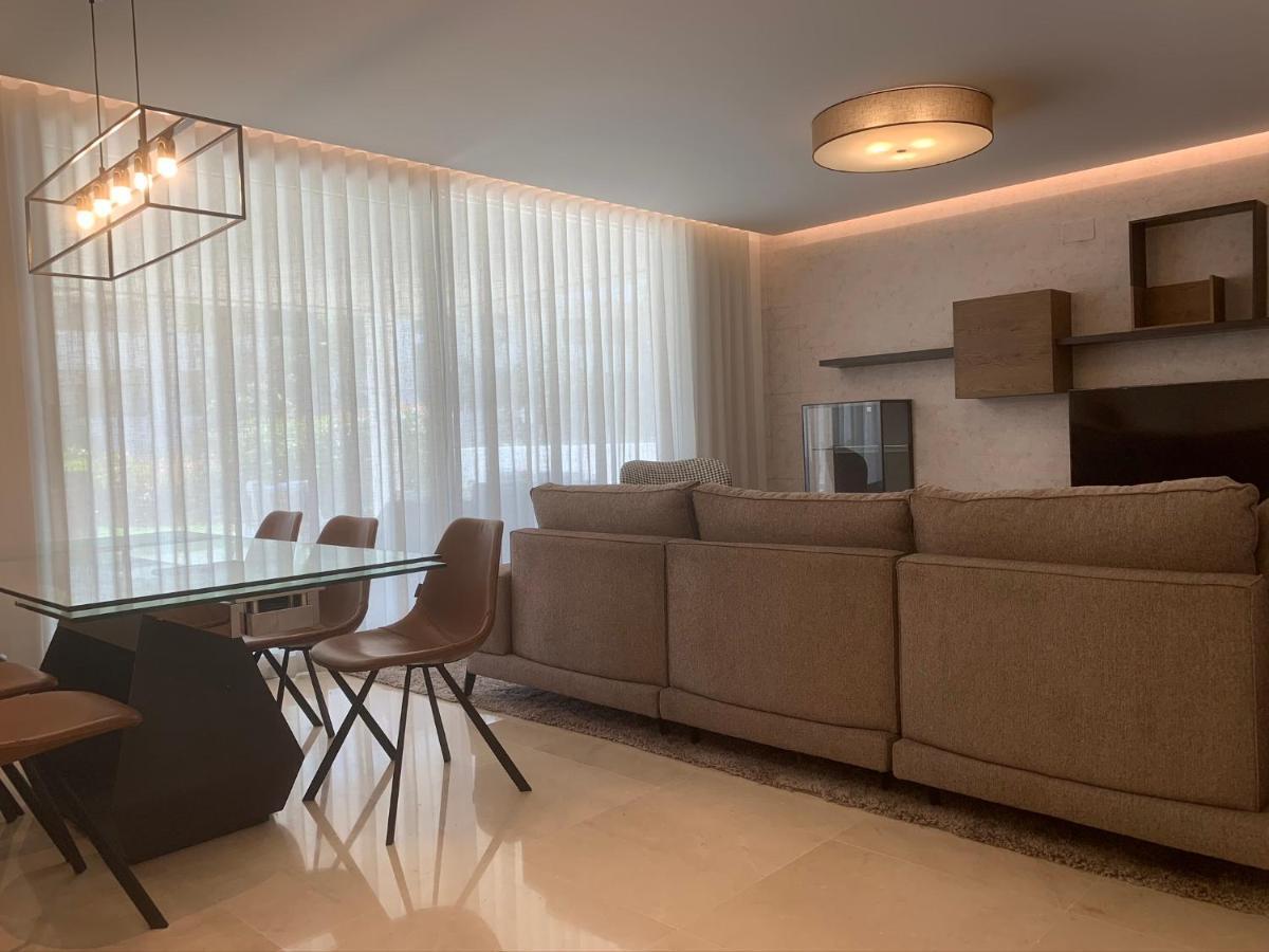 Ferienwohnung Royal Banus Marbella Exterior foto